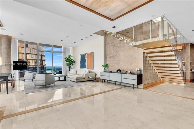 200 Biscayne Boulevard Way PH 5401, Miami, FL 33131