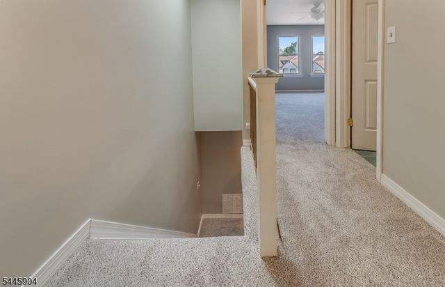 111 Sequoia Ct, Raritan Twp., NJ 08822