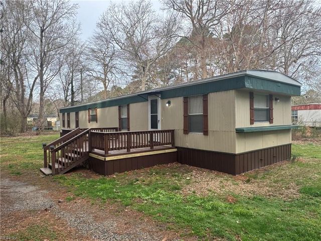 102 Juniper CIR, Moyock, NC 27958