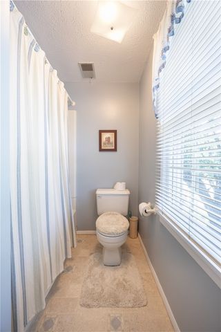 39 Forest Glen Dr, North Fayette, PA 15126