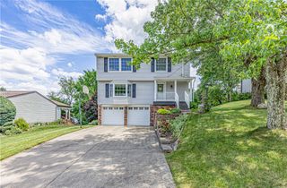 39 Forest Glen Dr, North Fayette, PA 15126