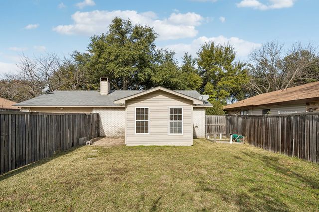 2710 Clover Valley Drive, Garland, TX 75043