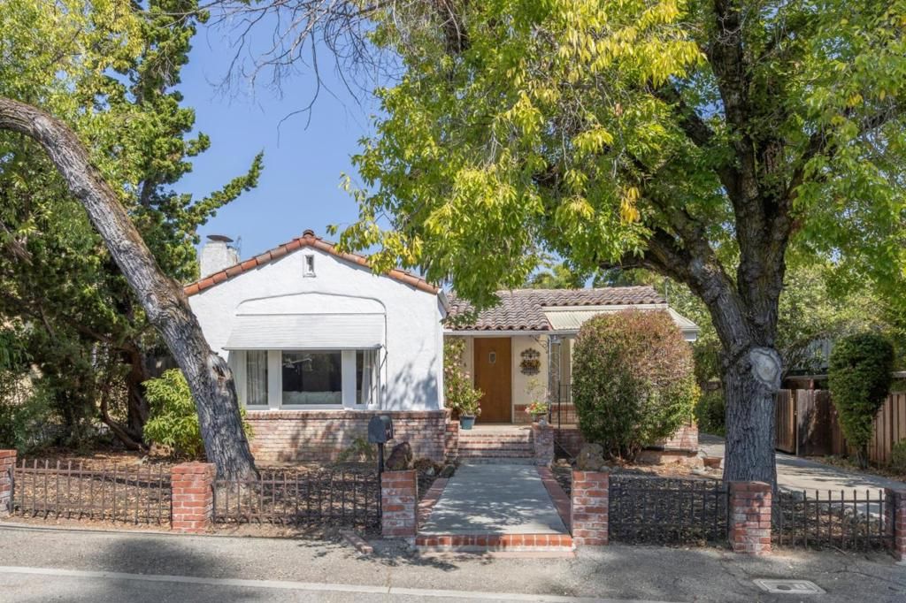 206 Scenic Drive, Redwood City, CA 94062