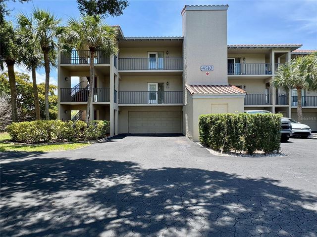 4510 EL CONQUISTADOR PARKWAY 204, Bradenton, FL 34210