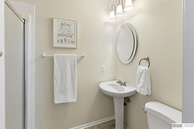 4302 S 176th Street, Omaha, NE 68135