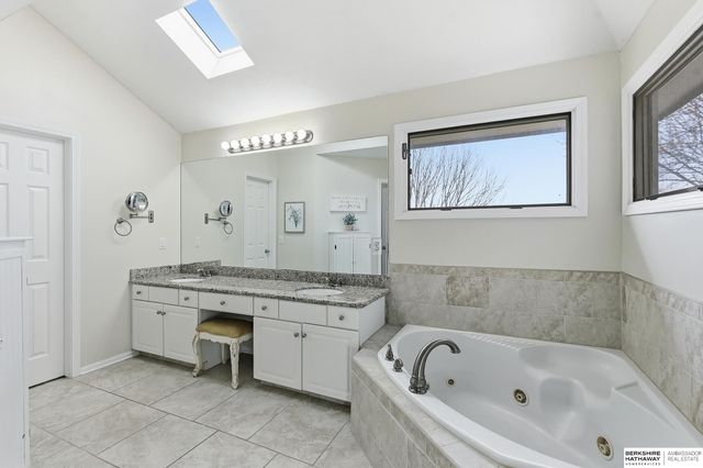 4302 S 176th Street, Omaha, NE 68135