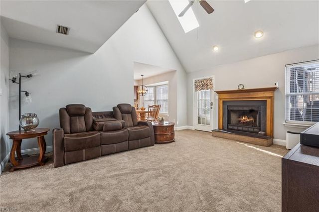 144 View Pointe DR, Newport News, VA 23603