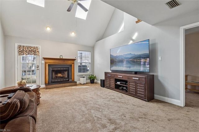 144 View Pointe DR, Newport News, VA 23603