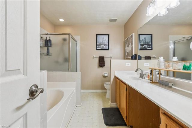 144 View Pointe DR, Newport News, VA 23603