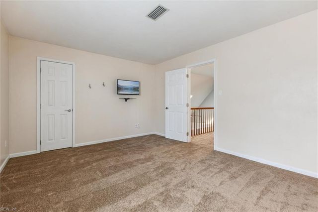 144 View Pointe DR, Newport News, VA 23603