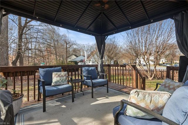 144 View Pointe DR, Newport News, VA 23603