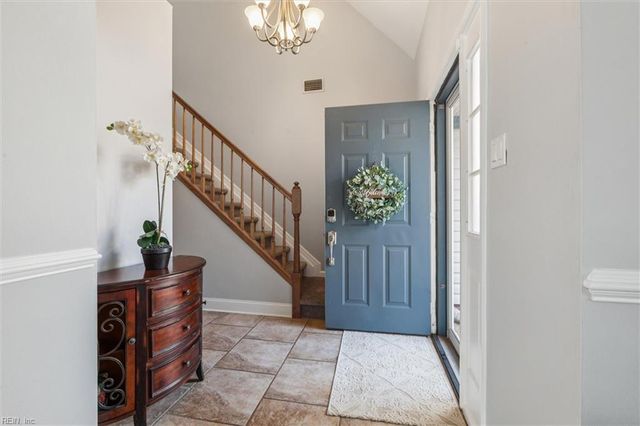 144 View Pointe DR, Newport News, VA 23603