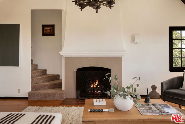 755 Luton Drive, Glendale, CA 91206