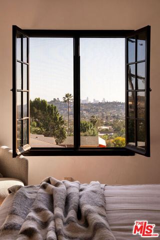 755 Luton Drive, Glendale, CA 91206