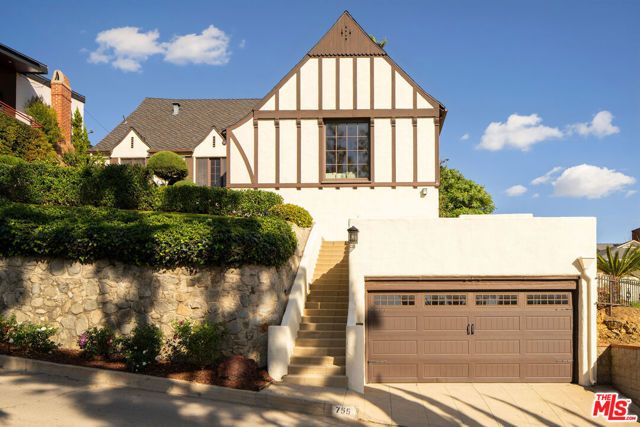 755 Luton Drive, Glendale, CA 91206