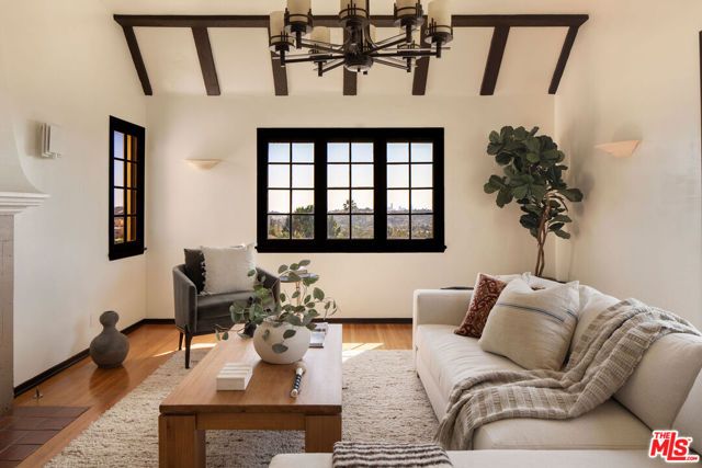 755 Luton Drive, Glendale, CA 91206