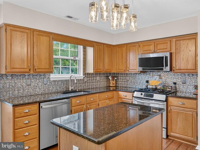30 WINFIELD CIR, Sewell, NJ 08080