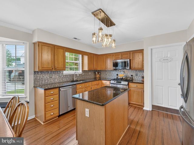 30 WINFIELD CIR, Sewell, NJ 08080