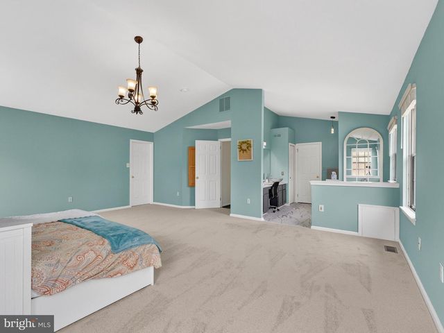 30 WINFIELD CIR, Sewell, NJ 08080