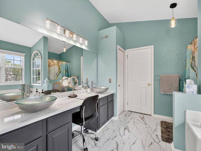 30 WINFIELD CIR, Sewell, NJ 08080