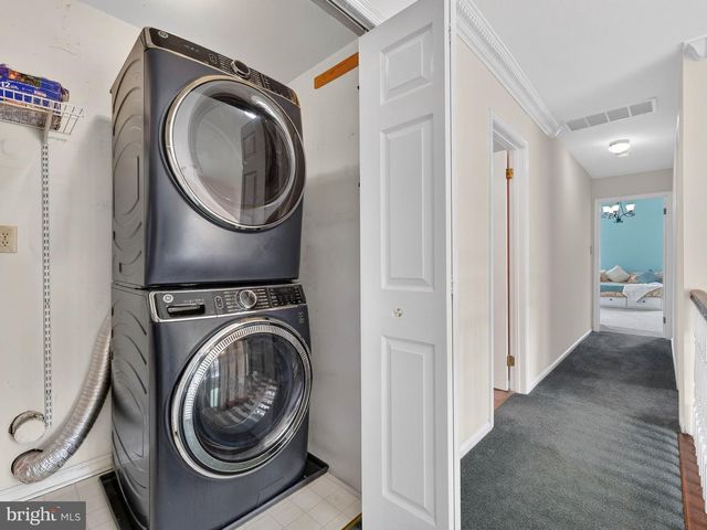 30 WINFIELD CIR, Sewell, NJ 08080