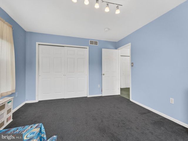30 WINFIELD CIR, Sewell, NJ 08080