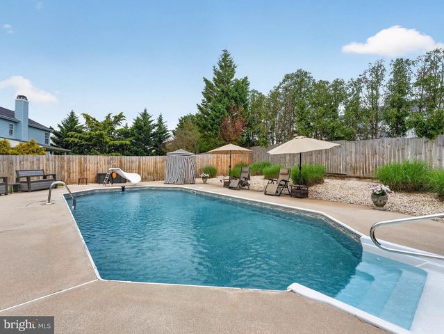 30 WINFIELD CIR, Sewell, NJ 08080