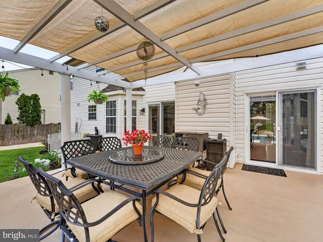 30 WINFIELD CIR, Sewell, NJ 08080