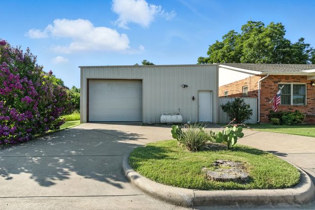 1111 W 8th Street, Cisco, TX 76437
