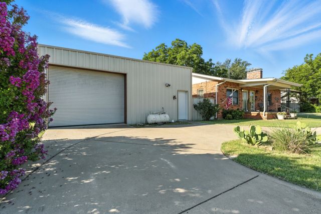 1111 W 8th Street, Cisco, TX 76437
