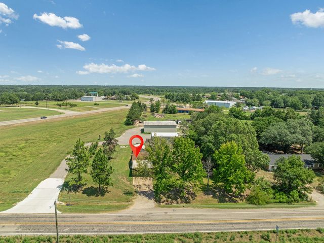 3755 Jefferson Road, Paris, TX 75462