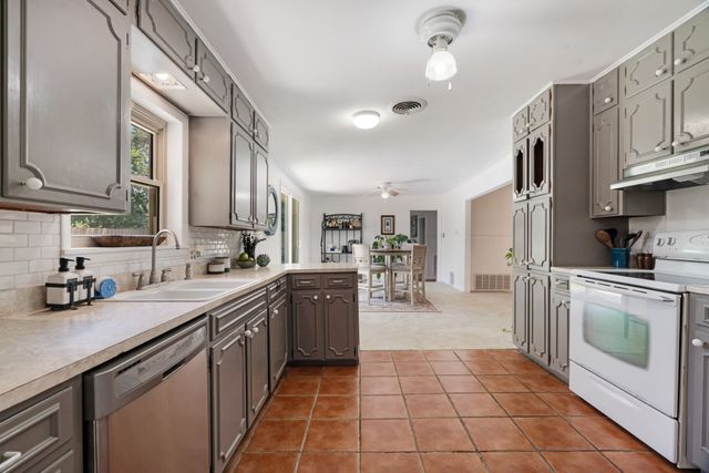 3755 Jefferson Road, Paris, TX 75462