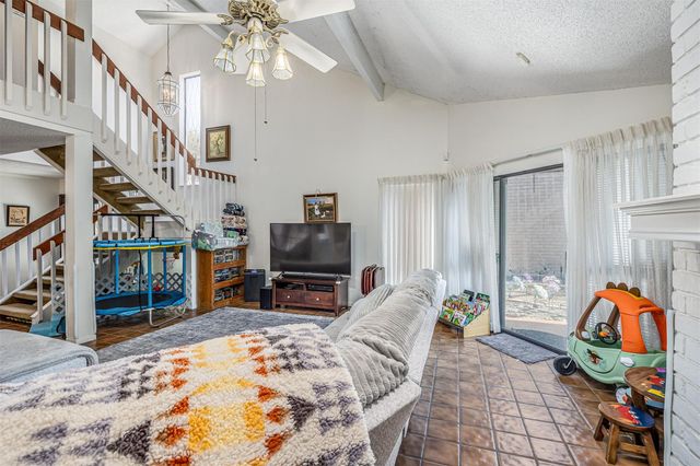 4613 Country Club View, Baytown, TX 77521