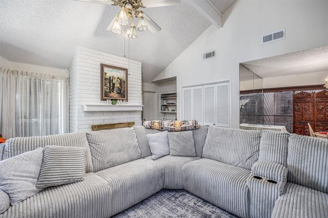 4613 Country Club View, Baytown, TX 77521