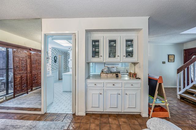 4613 Country Club View, Baytown, TX 77521