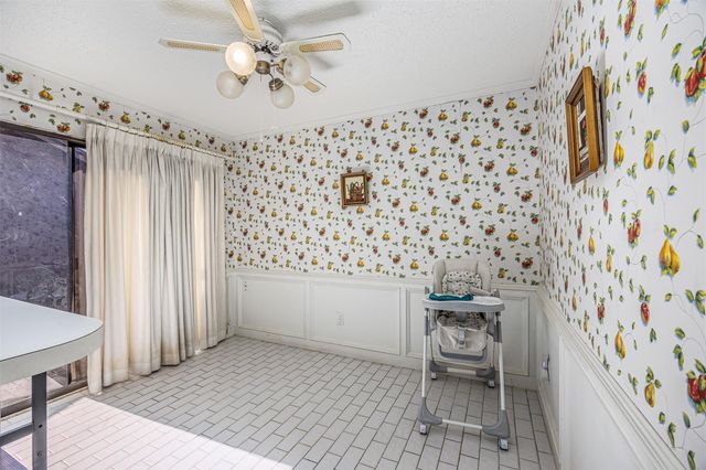 4613 Country Club View, Baytown, TX 77521