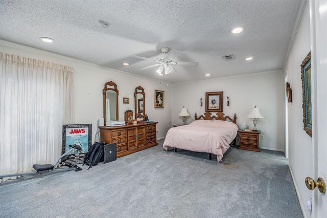 4613 Country Club View, Baytown, TX 77521
