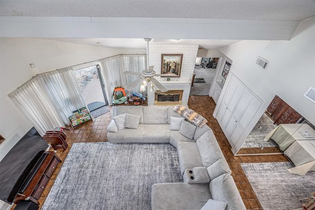 4613 Country Club View, Baytown, TX 77521