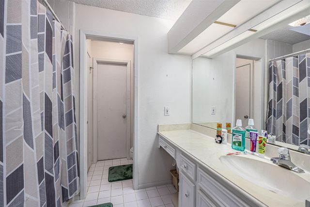 4613 Country Club View, Baytown, TX 77521