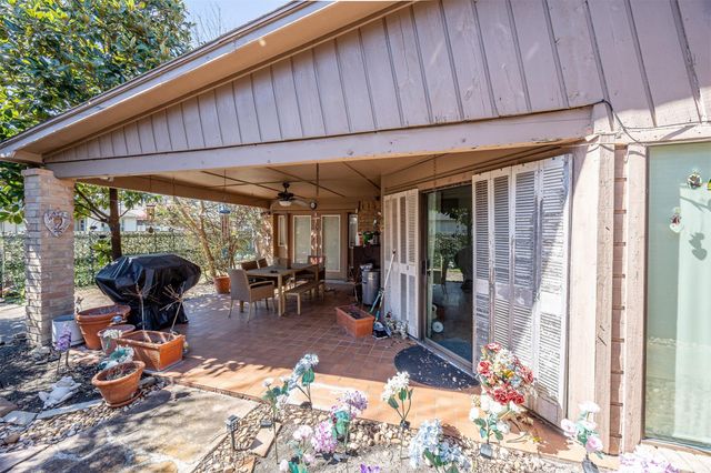 4613 Country Club View, Baytown, TX 77521