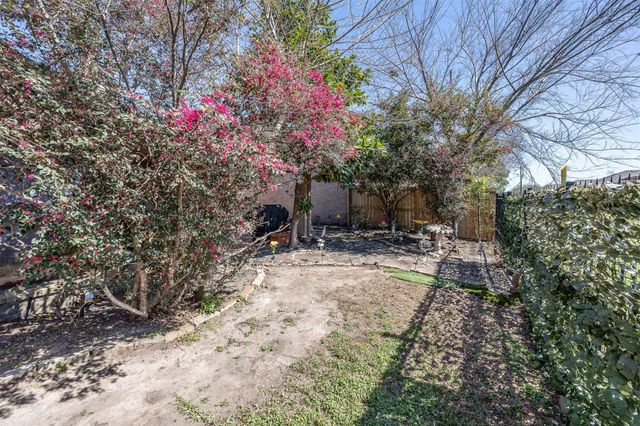 4613 Country Club View, Baytown, TX 77521