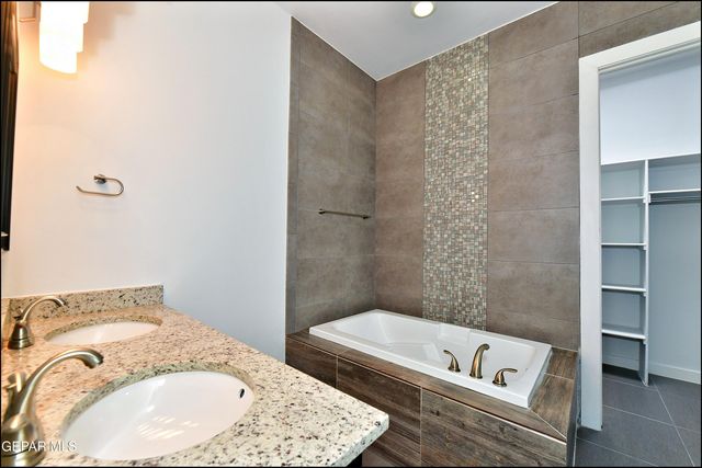 5973 CARTAGENA Circle, El Paso, TX 79932