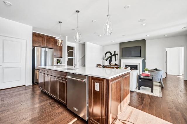 3252 Oak Creek Lane, Aurora, IL 60503