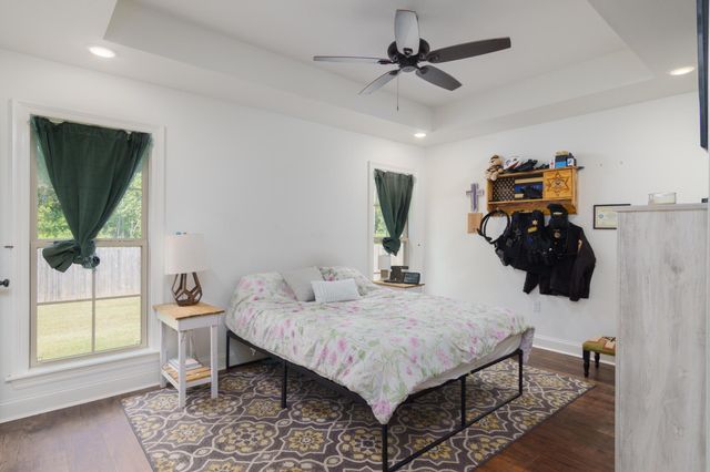 63 E Andover, Hattiesburg, MS 39402