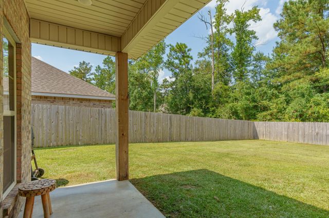 63 E Andover, Hattiesburg, MS 39402