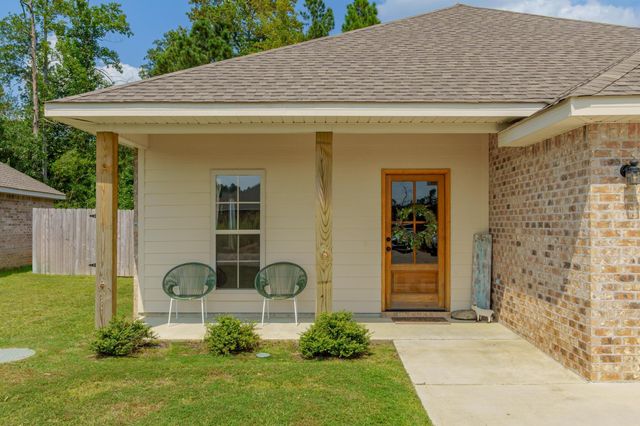 63 E Andover, Hattiesburg, MS 39402