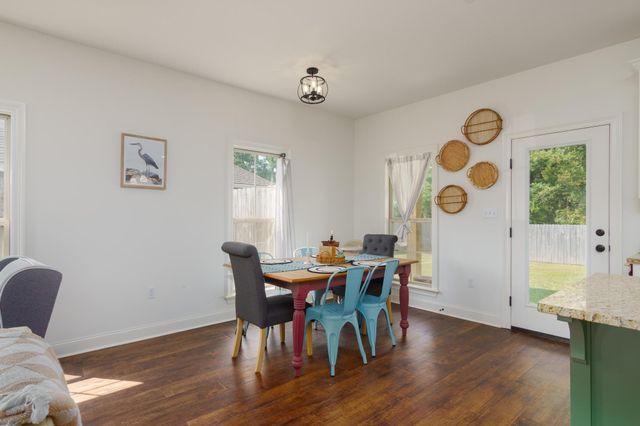 63 E Andover, Hattiesburg, MS 39402