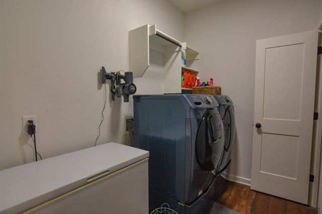 601 Mathew Street, Grandview, TX 76050