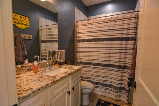 601 Mathew Street, Grandview, TX 76050