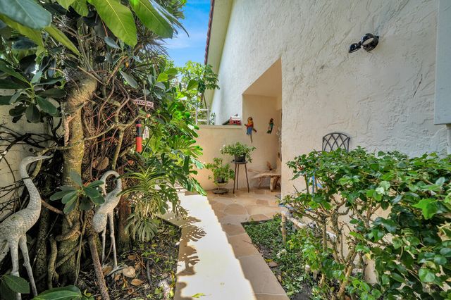 21381 Sonesta Way, Boca Raton, FL 33433